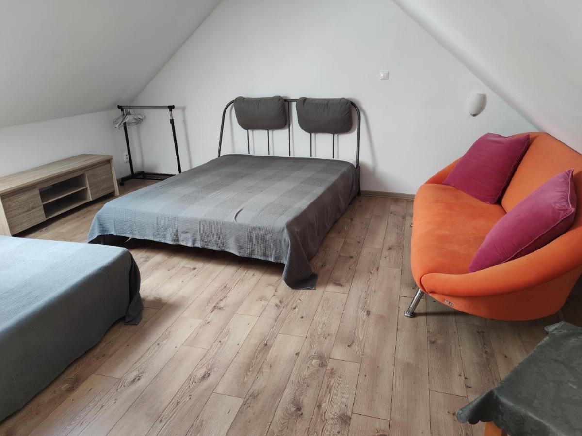 Attic Parkview Apartment Piest'any Exterior photo