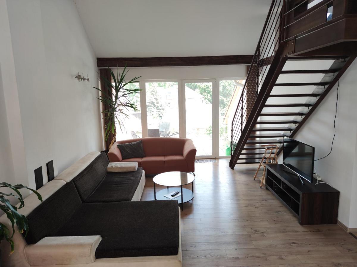 Attic Parkview Apartment Piest'any Exterior photo